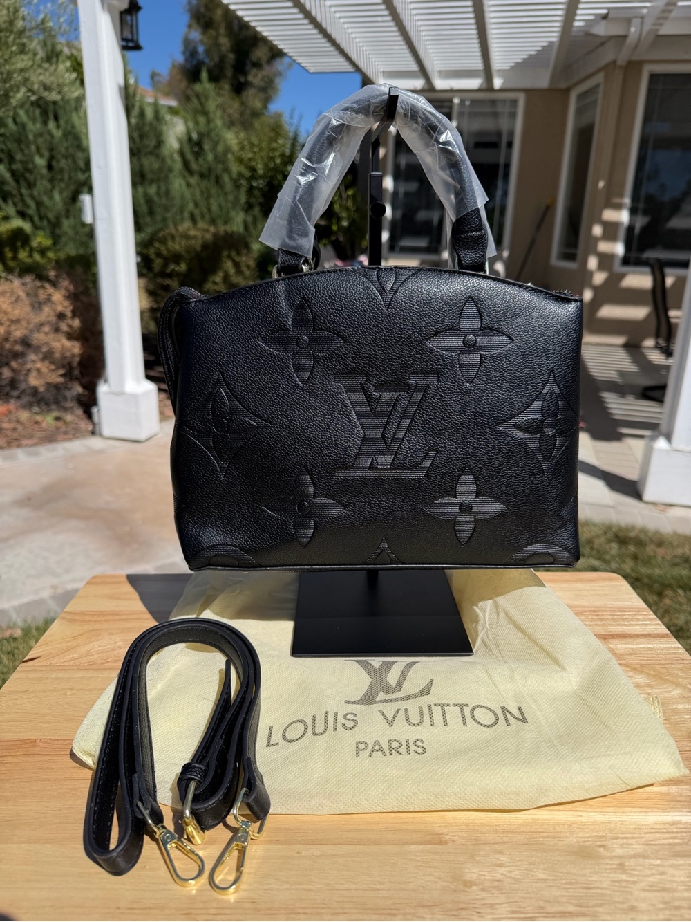 NEW LV Print Black Empreinte Monogram Palais Embossed Shoulder Bag Gold - Picture 3 of 11